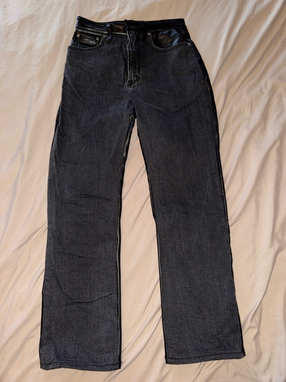 Abercrombie & Fitch Black Ultra High Rise Ankle Straight Jeans